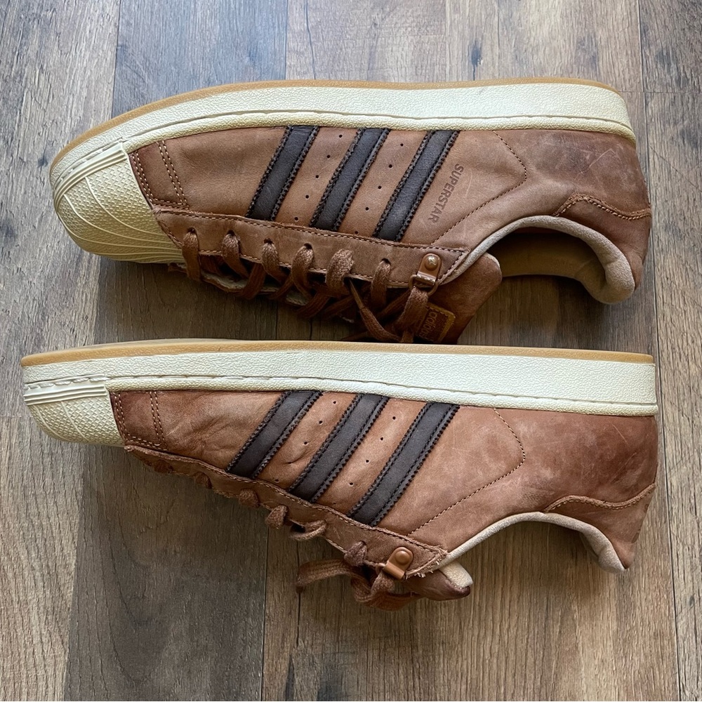 Adidas Men's Brown Sneakers - Picture 9 of 11